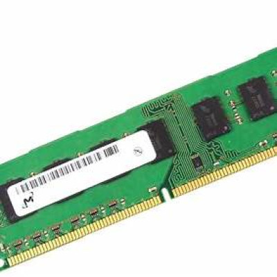2gB DDR3 PC3-10600U 1333MHZ PC / 240 PIN