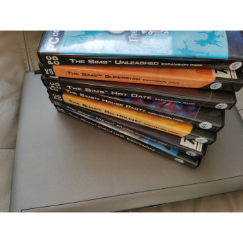 Dell D-Series Mini (Retro XP Gaming) Laptop - The Sims Complete Edition